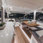 Galeon 425 HTS salon cockpit