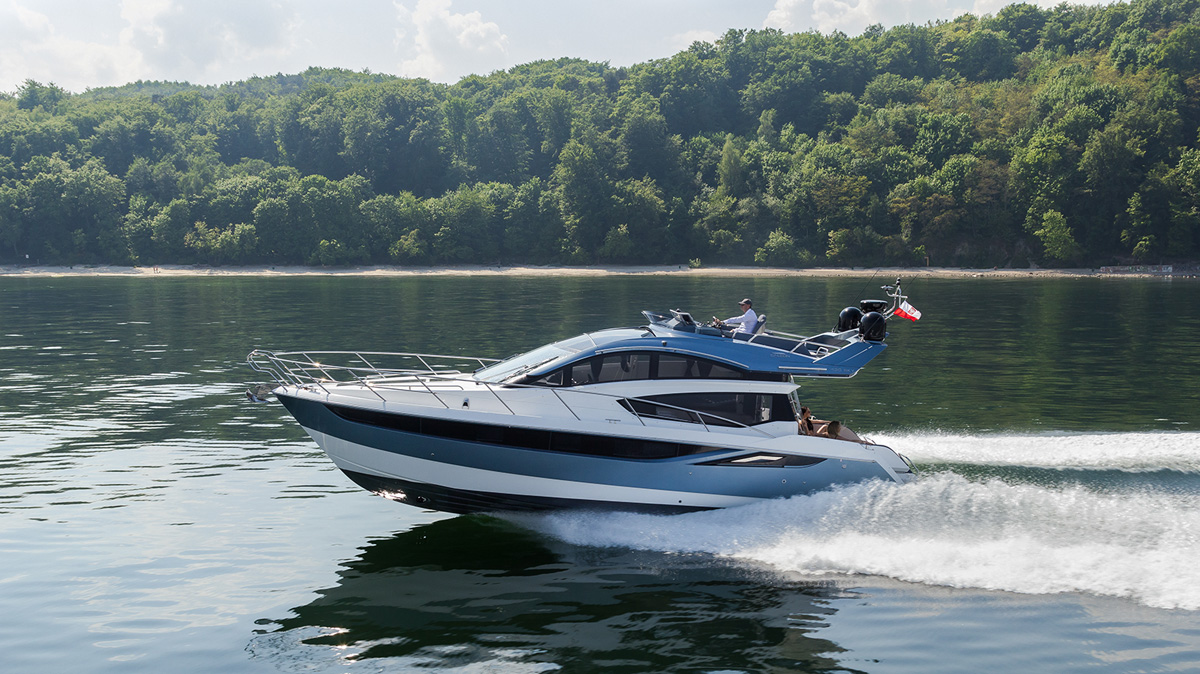 Galeon 430 SKYDECK exterieur gauche