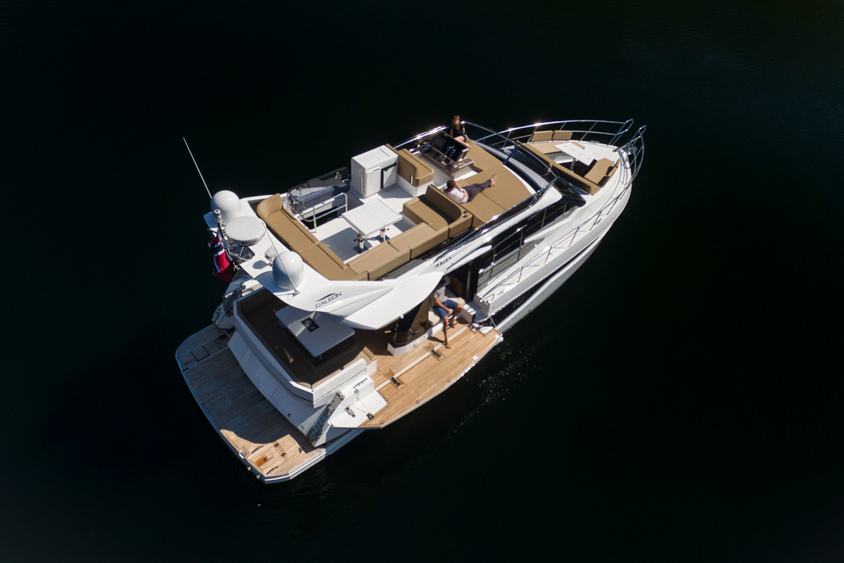 Galeon 460 FLY aménagements exterieurs