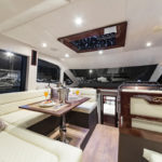 Galeon 460 FLY salon cockpit