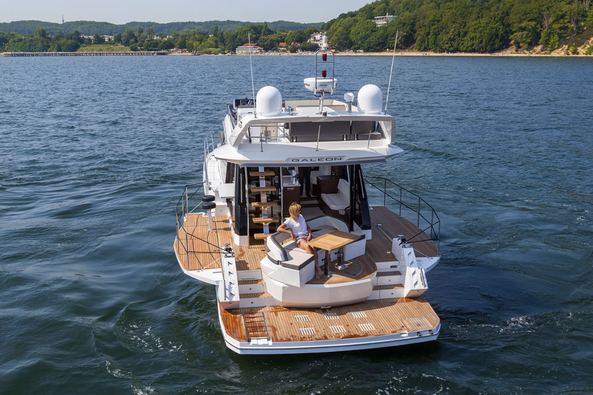 Galeon 500 FLY beach mode salon tournant