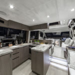 Galeon 500 FLY cuisine