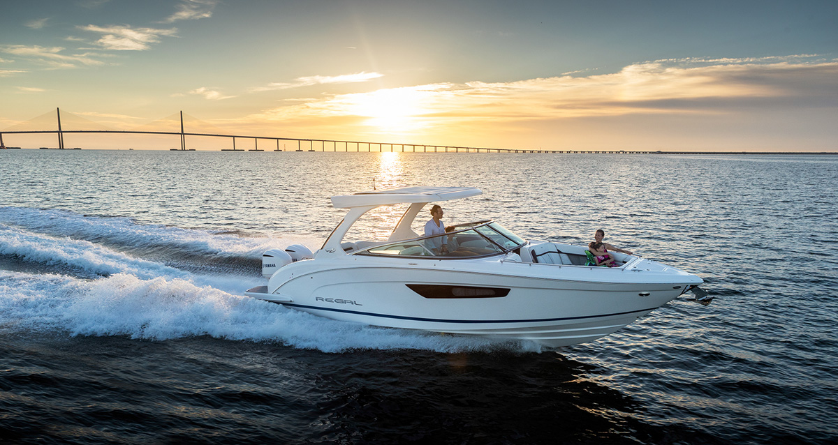 Regal 33 OBX vitesse