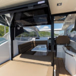 Galeon 365 HTS cockpit ouvert