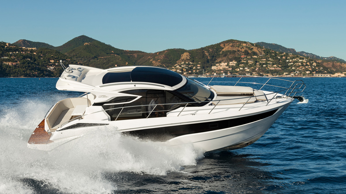 Galeon 370 HTC exterieur