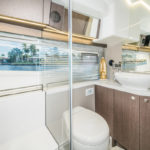 Galeon 400 FLY salle d'eau