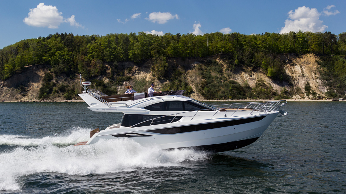 Galeon 420 FLY exterieur