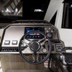 Galeon 470 SKYDECK poste pilotage