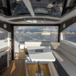 Galeon 485 HTS cockpit ouvert