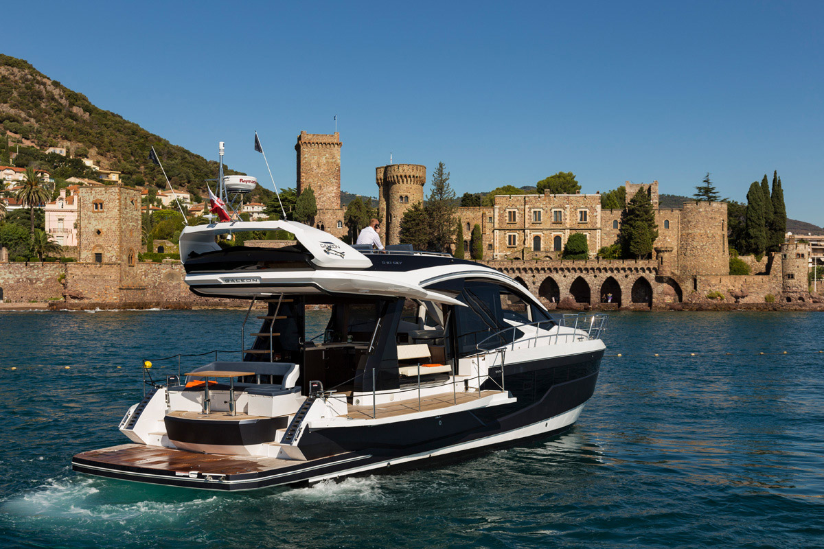 Galeon 510 SKYDECK beach mode salon tournant