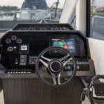 Galeon 510 SKYDECK poste pilotage cockpit