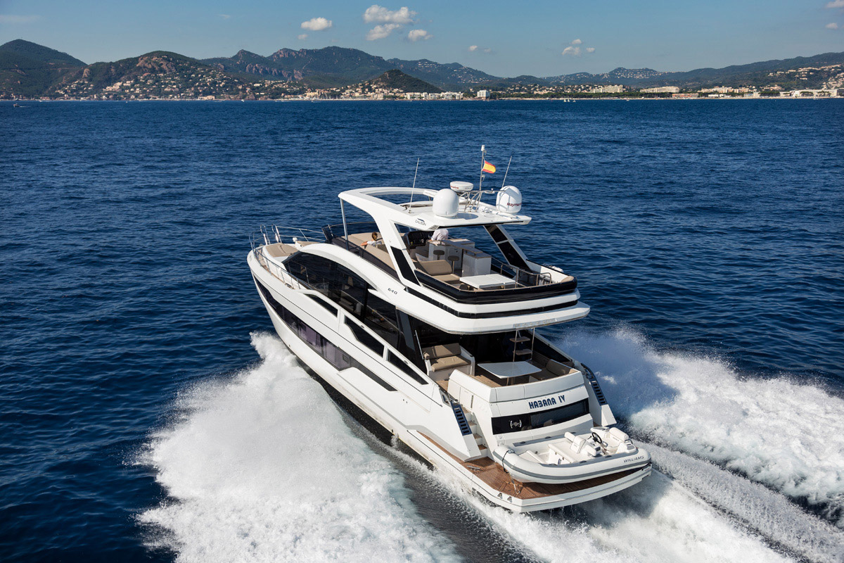 Galeon 640 FLY arrière