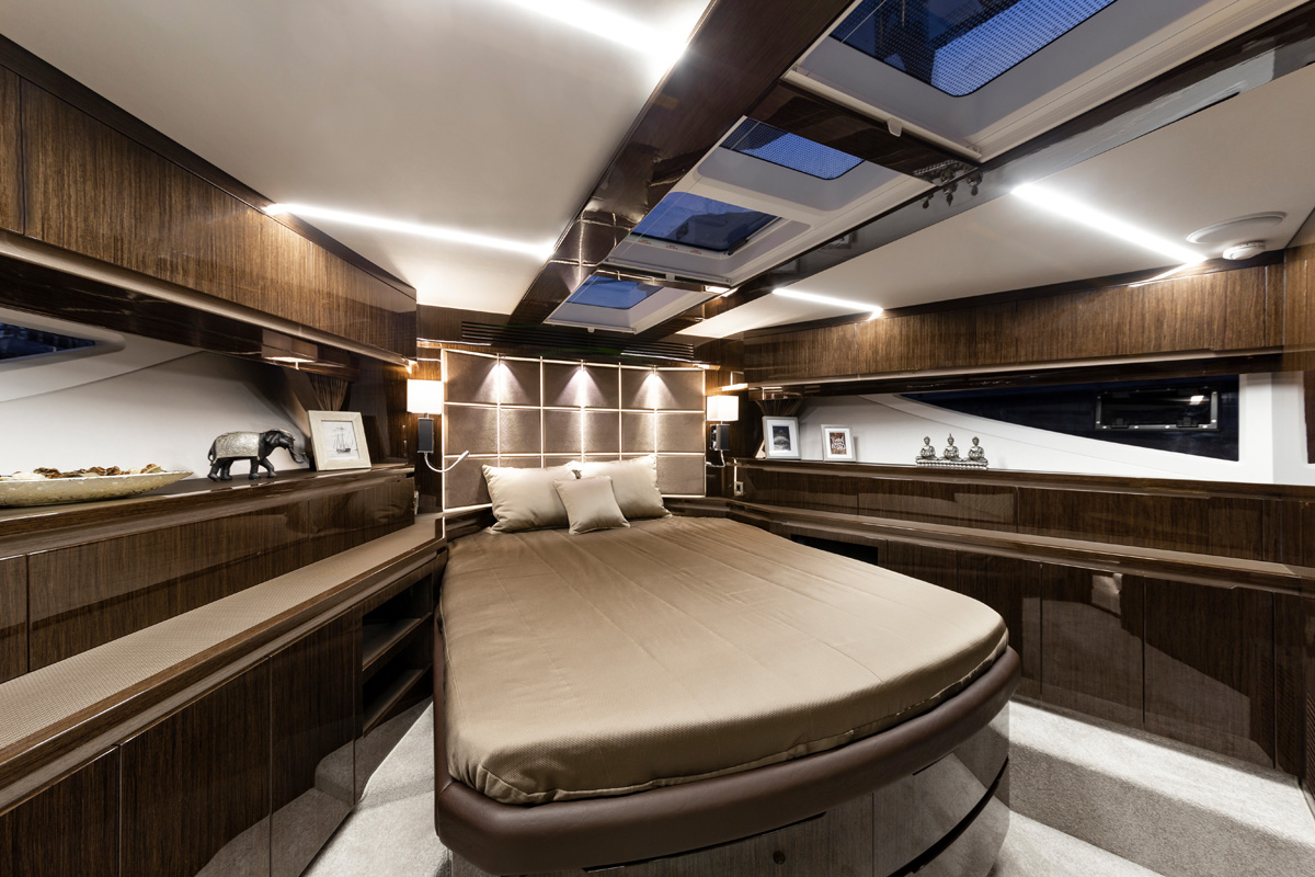 Galeon 640 FLY cabine pointe