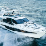 Galeon 680 FLY carré avant