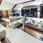 Galeon 680 FLY cuisine salon cockpit