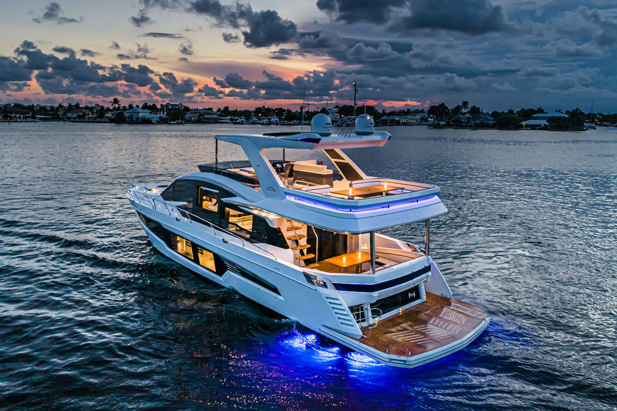 Galeon 680 FLY illuminé