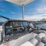 Galeon 680 FLY poste pilotage fly