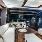 Galeon 680 FLY salon cockpit