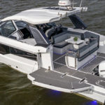 Galeon 325 GTO pavoi ouvert