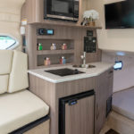 Regal 26 Express cuisine